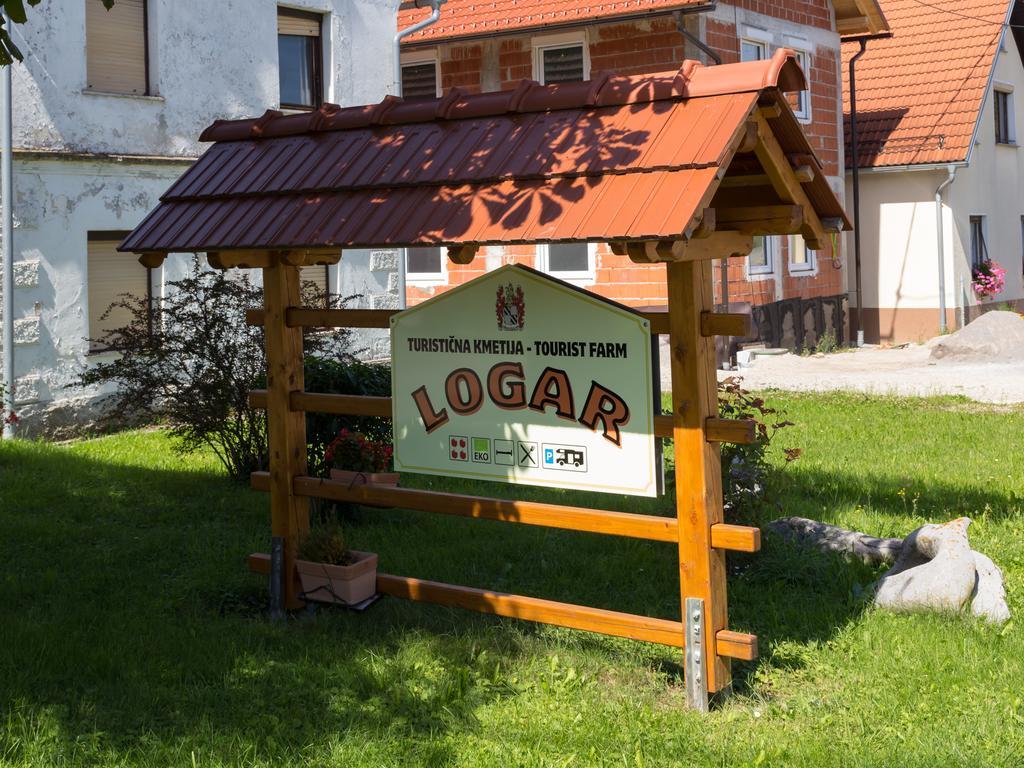 Turisticna Kmetija Logar Hotel Grahovo ภายนอก รูปภาพ